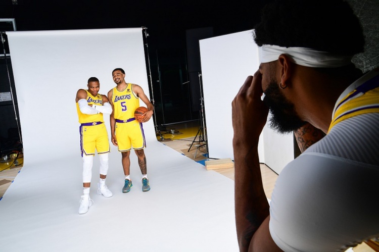 延迟由约1 延迟由约1